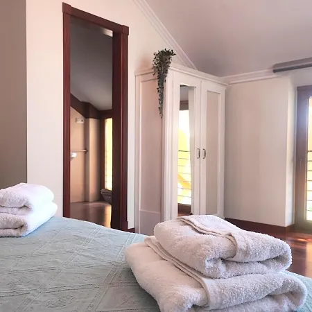 Casa Baixo O Castelo Holiday home *